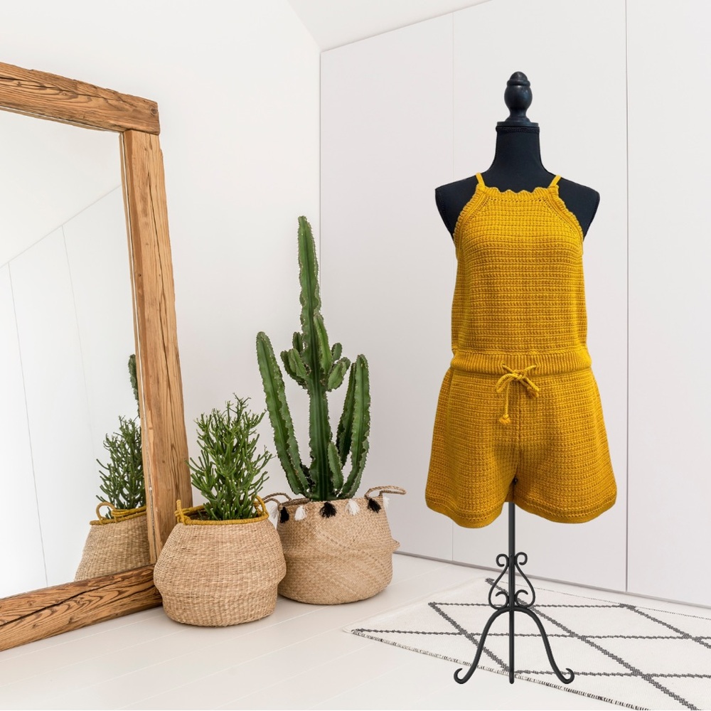 Universal Thread Sleeveless Knit Romper - Picture 1 of 12